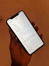 A picture of iPhone XS MAX 256GB
