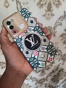 A picture of Infinix hot 12i