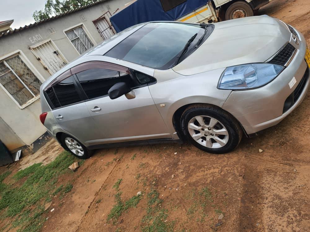 used nissan tiida