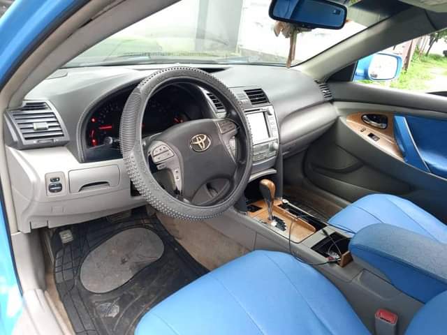 A picture of 2010 TOYOTA CAMRY