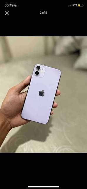 A picture of Iphone 11 plain
