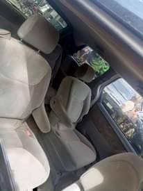 A picture of Toyota Sienna 08
