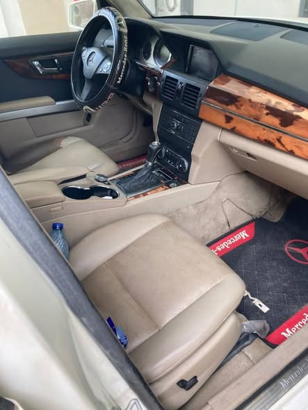 A picture of Distress deal 2010 GLK 350 Double pano