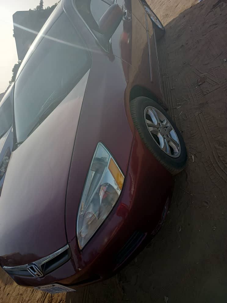 A picture of 2005 Honda Accord