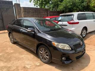 A picture of Toyota Corolla SE 2010
