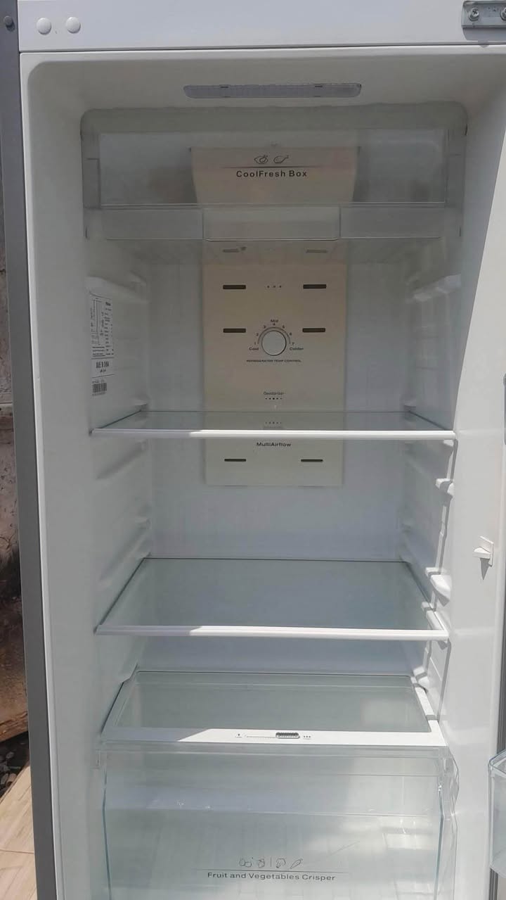A picture of Hisense fridge 328lts on sell