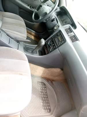 A picture of Nigeria used Toyota pencil light nothing to fix 08146153234