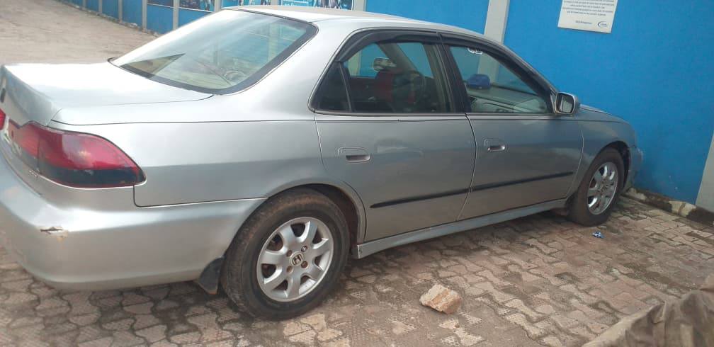 A picture of 2000 Honda Baby boy T