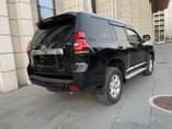 A picture of Land cruiser prado TX