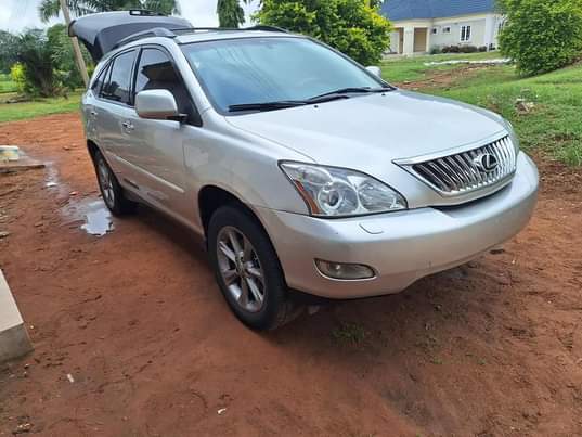 A picture of Awoof Deal 2009 Lexus RX350 Super Sharp