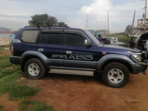A picture of Prada for sela call me on 256 754271431