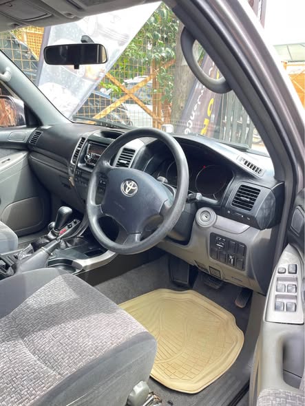 A picture of Land Cruiser Prado TX