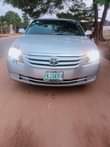 A picture of Toyota Avalon 2007