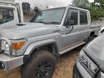 A picture of PRICE MILION 195 MILI TSHS Contact 0759181814 Year 2020 LANDCRUISER