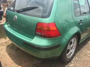 A picture of Volkswagen golf YEAR MODEL 2002 TRANSMISSION Automatic CONDITION Buy And