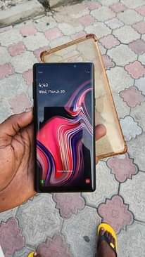 A picture of Samsung Galaxy Note 9 128Gb Bei 220k