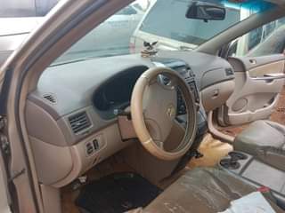 A picture of Neat Toyota Sienna XLE 2006 Model 09159278573 07035187592