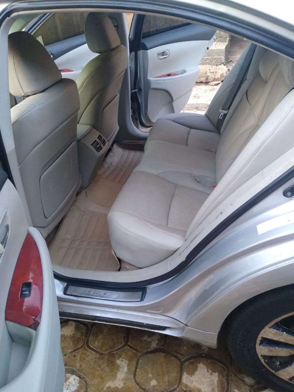 A picture of Es350