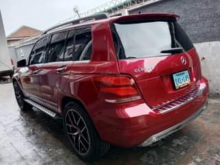 A picture of 2010 GLK BENZ