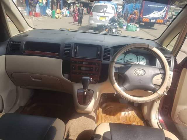 A picture of Toyota spacio