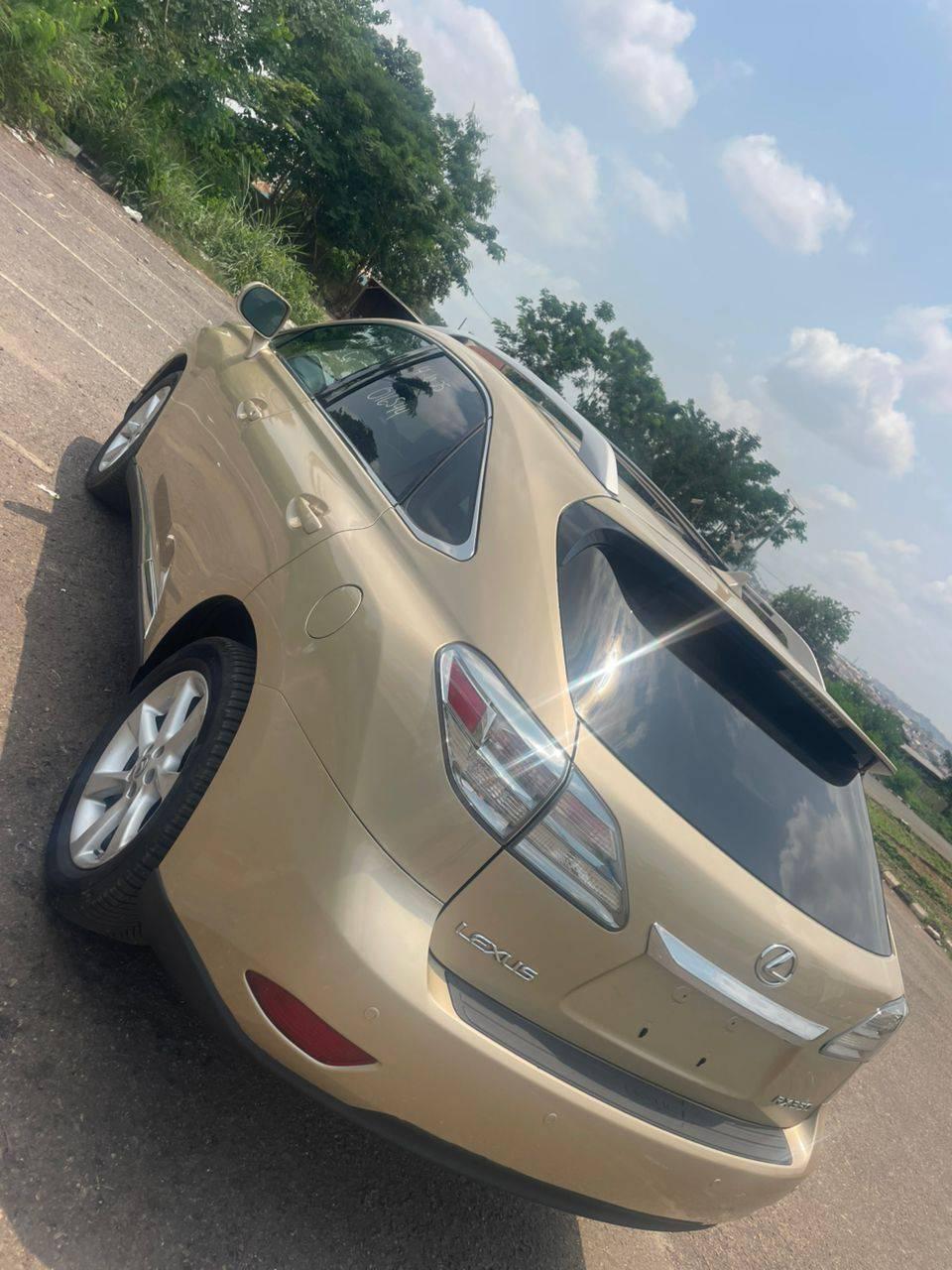 A picture of 2010 Rx 350 Lexus Foreign Used 