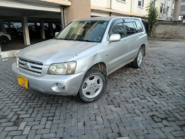A picture of TOYOTA KLUGER0767058883