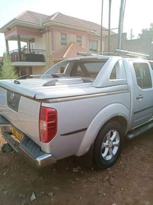 used nissan navara