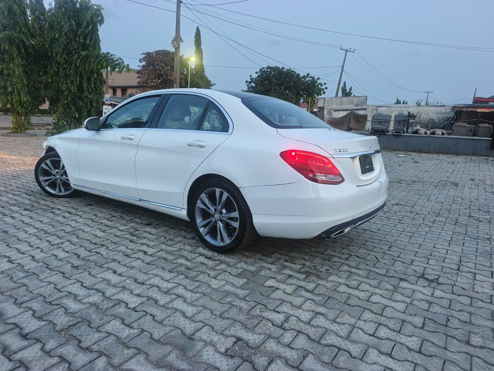 A picture of TOKS 2015 C300 4MATIC