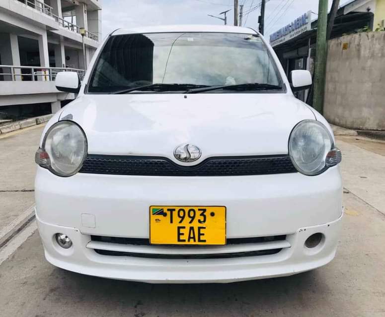toyota sienta