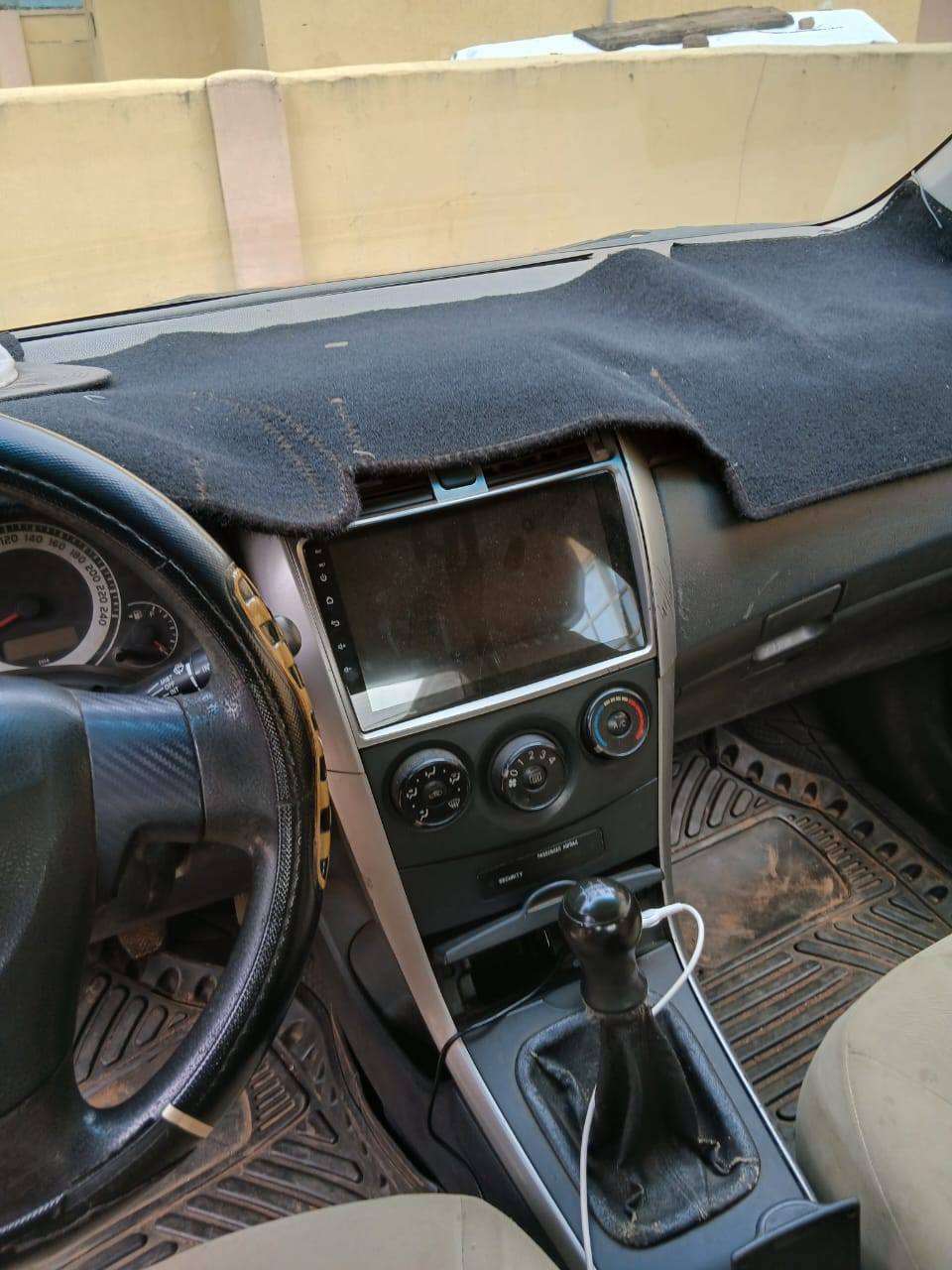 A picture of Toyota Corolla manual drive