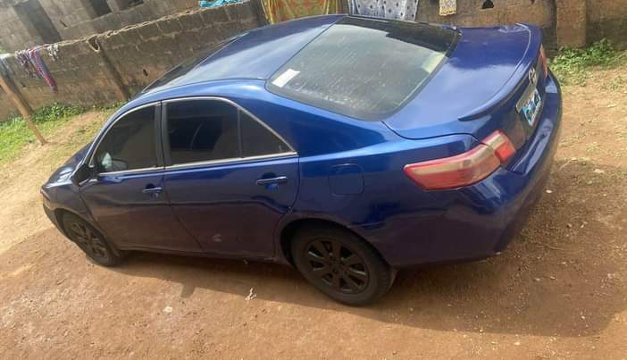 A picture of Camry 08