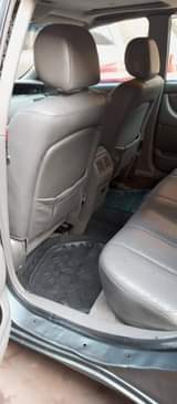 A picture of Toyota Avalon dashboard Everything is working Owerri imo state 1