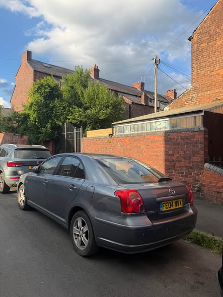 toyota avensis