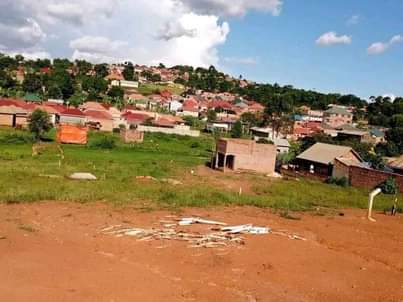 houses nansana