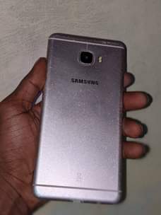 A picture of Samsung c7