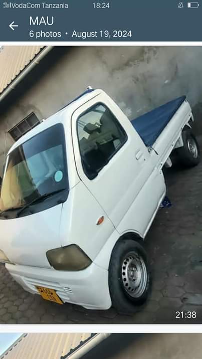 A picture of SUZUKI CARRY