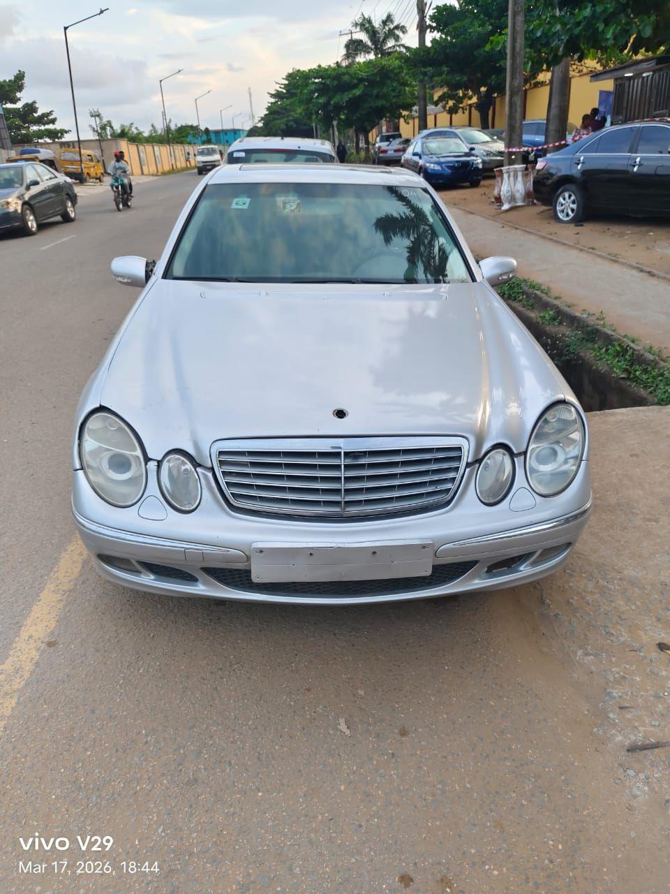 A picture of 2007 Mercedes Benz e class