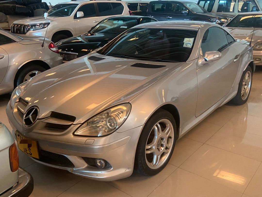 A picture of MERCEDES BENZ SLK 350