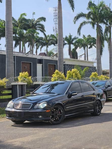 A picture of MERCEDES BENZ C230 2007