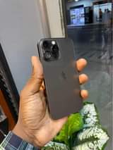 A picture of iPhone xr body la 14 pro
