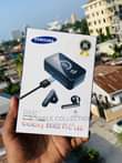 A picture of Samsung s500 V5 1Super Bass And Noise Reduction Payment On