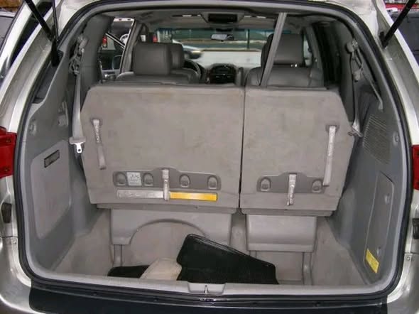 A picture of Toyota sienna