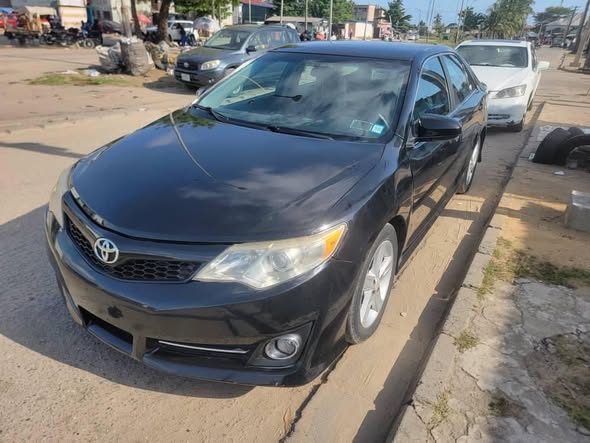A picture of TOYOTA CAMRY SPORT EDITION 2014