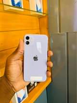 A picture of iphone 11 plain