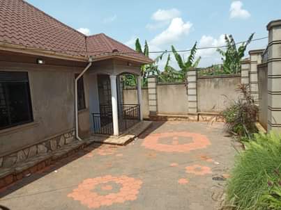A picture of HOUSE ON SALE AT 75M