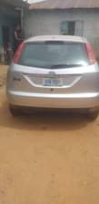 A picture of Very clean ford focus first body everything working