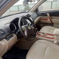 A picture of 2009 Toyota Highlander Any