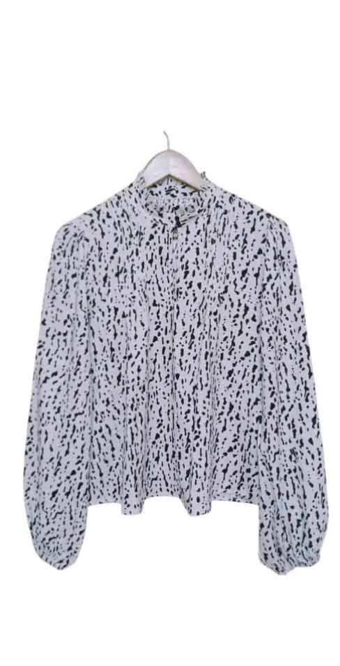 A picture of Tops