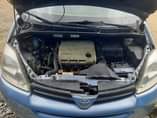 A picture of Toyota sienna