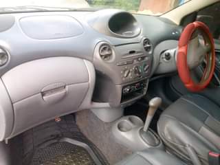 A picture of TOYOTA VITZ OLD
